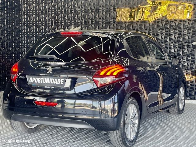 Peugeot 208 1.6 BlueHDi Style - 11