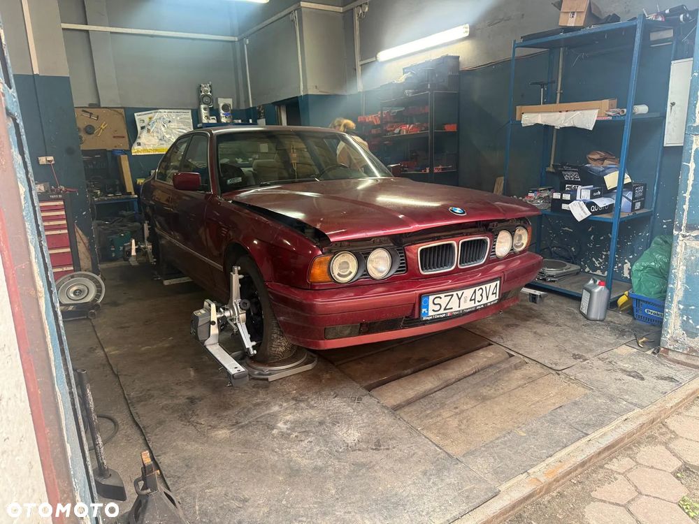 BMW Seria 5 525td - 6