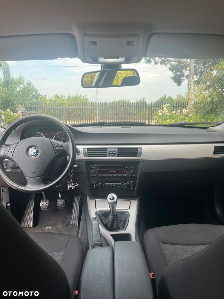 BMW Seria 3 320d - 11