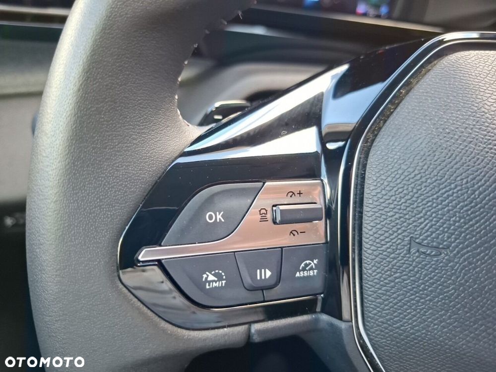 Peugeot 408 - 22