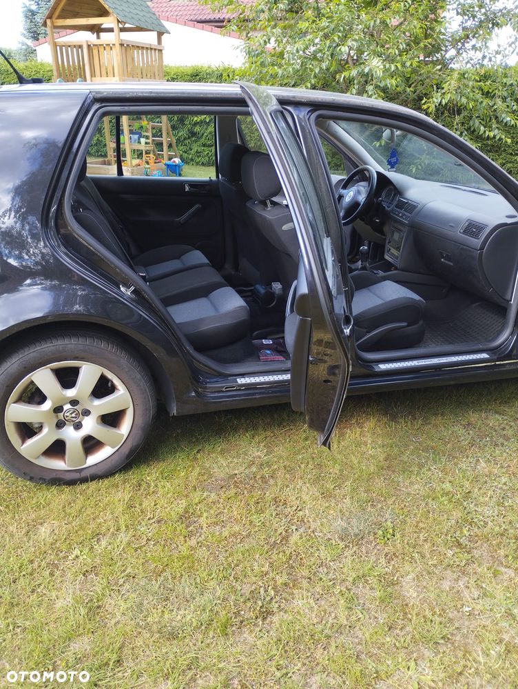 Volkswagen Golf - 3