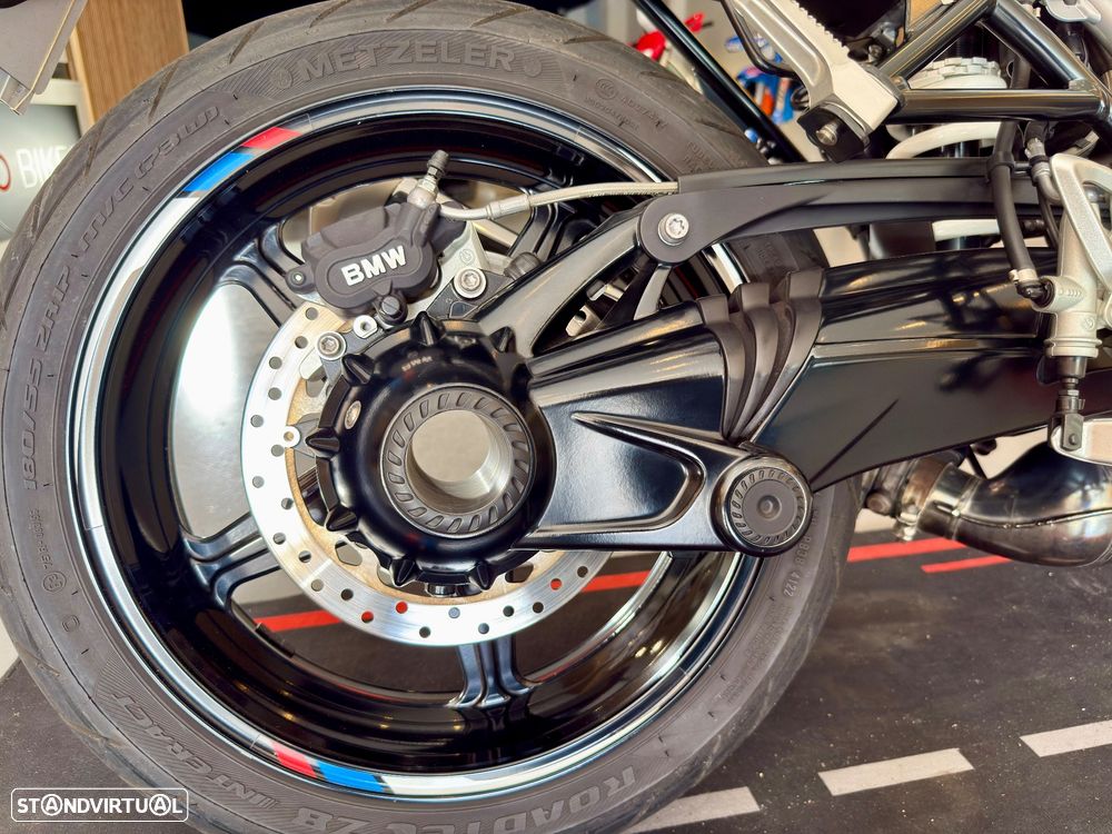 BMW R nineT 1N12 - 18