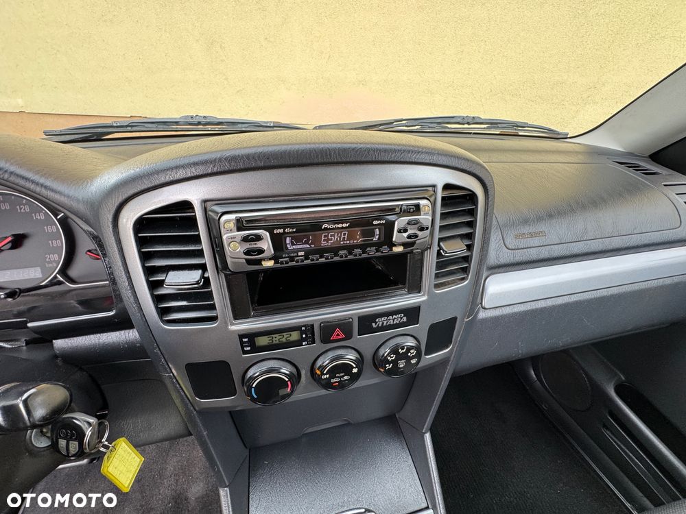 Suzuki Grand Vitara 2.0 TD Comfort Limited - 10