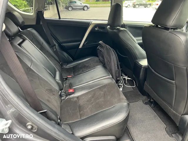 Toyota RAV4 2.0 D-4D 4WD Comfort - 8