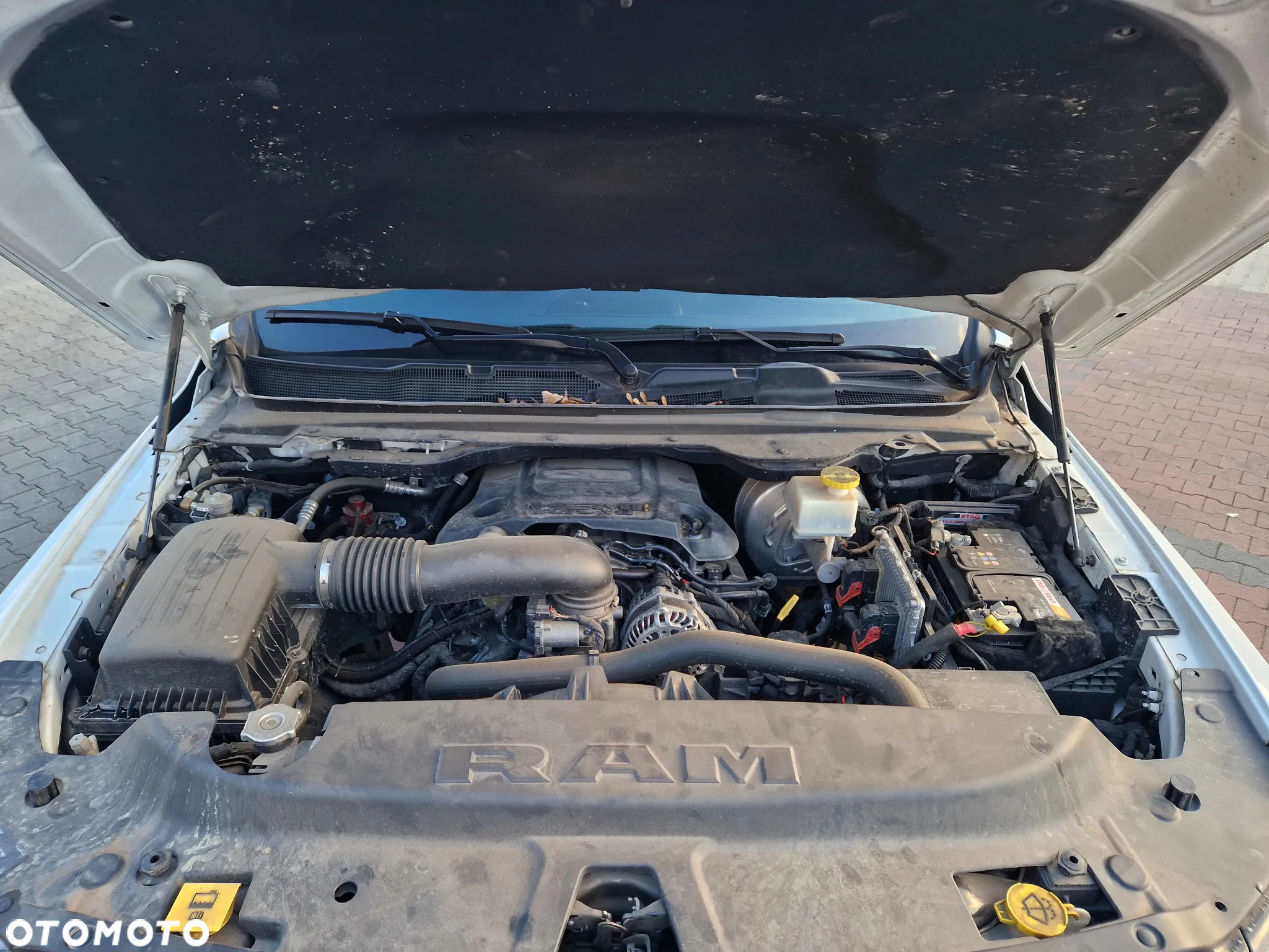 Dodge RAM 1500 5.7 4x4 - 38
