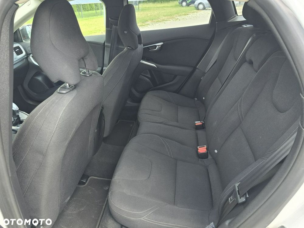 Volvo V40 - 22