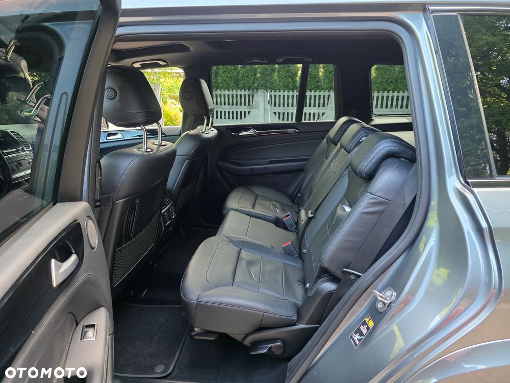 Mercedes-Benz GLS - 17