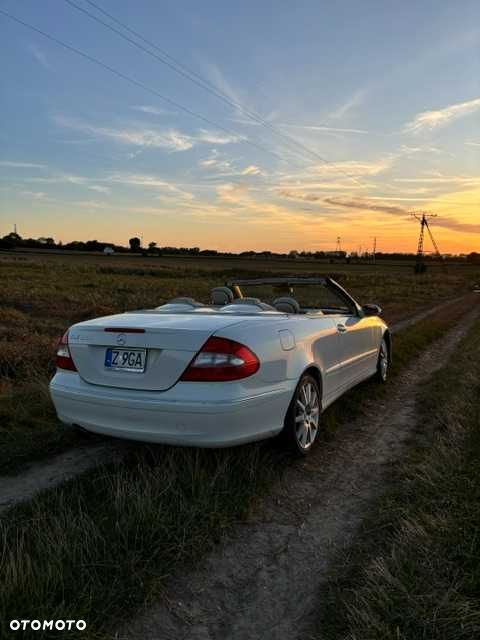Mercedes-Benz CLK - 4