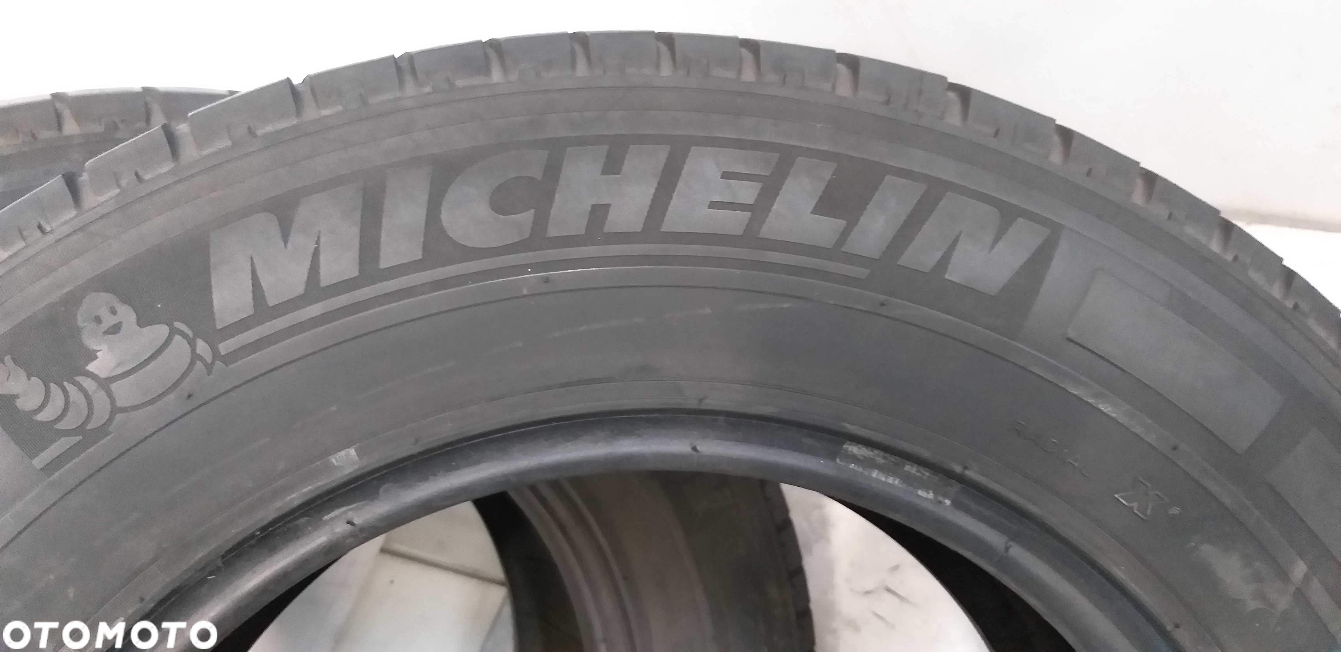 P560380M Para 235/65R16C Michelin Agilis dot4718 - 4
