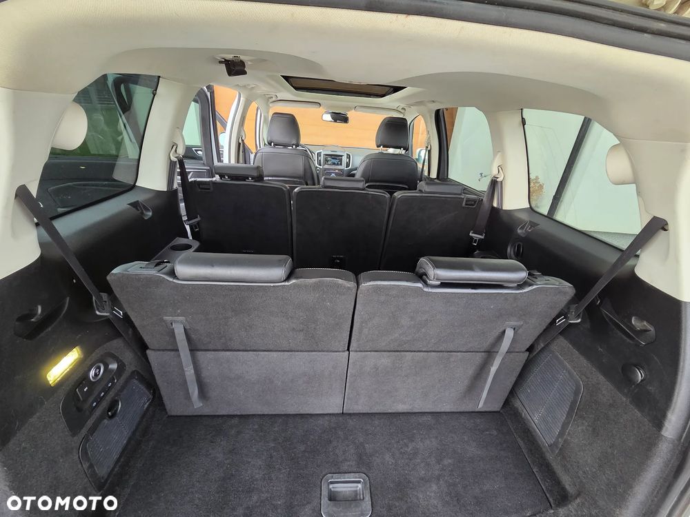 Ford Galaxy - 13