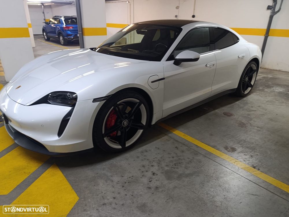 Porsche Taycan 4S - 15