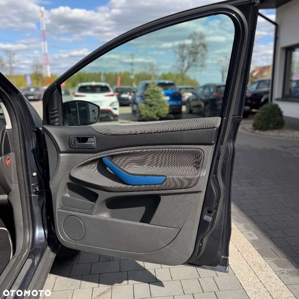 Ford Kuga 2.0 TDCi Titanium - 36
