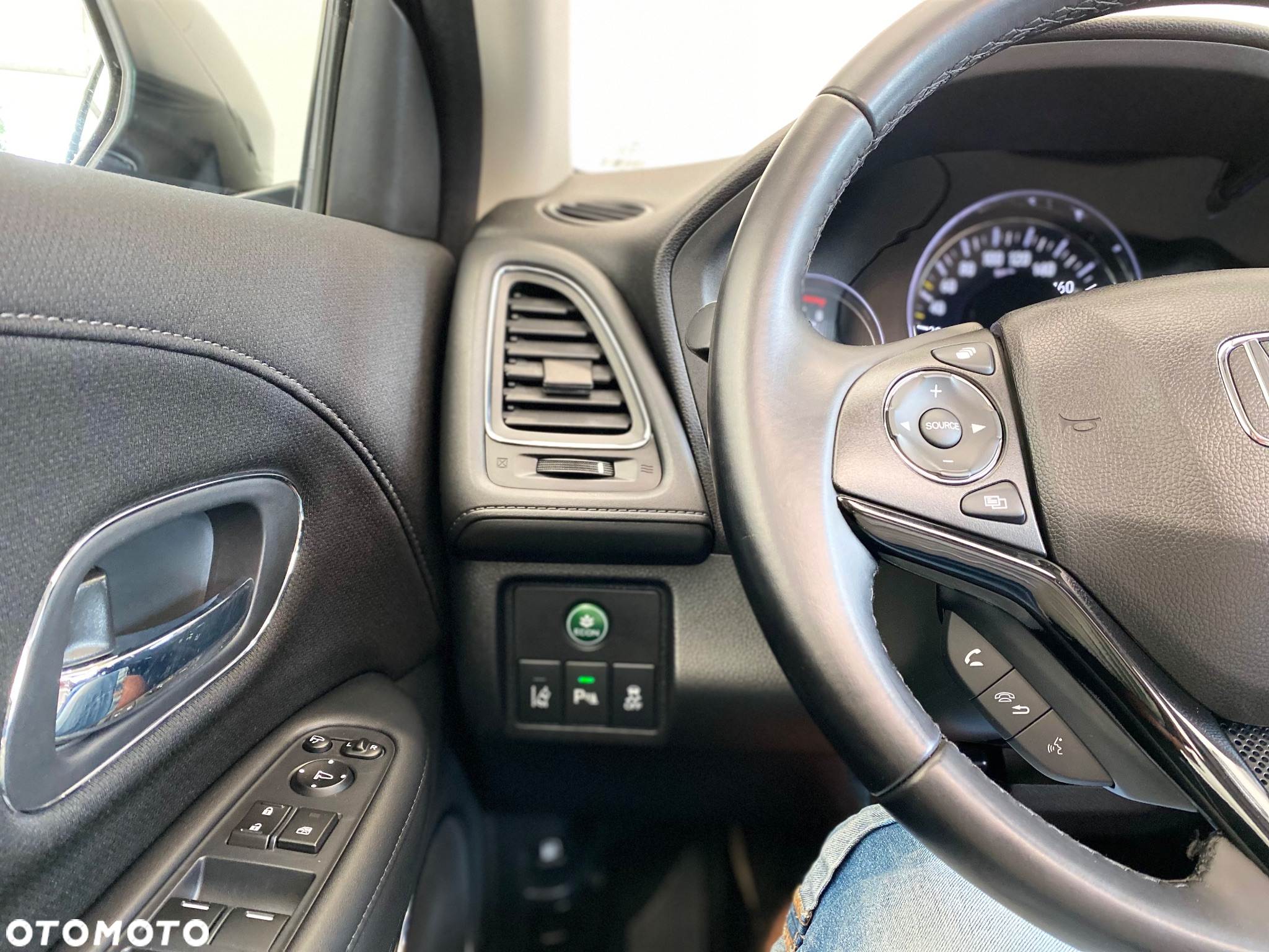 Honda HR-V 1.5 Executive (ADAS) - 24