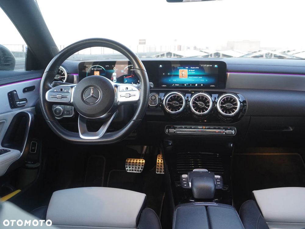Mercedes-Benz CLA 200 AMG Line 7G-DCT - 19