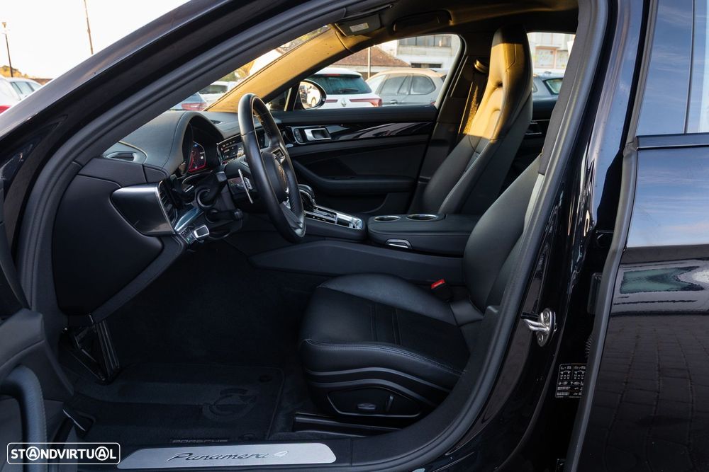 Porsche Panamera 4 - 15