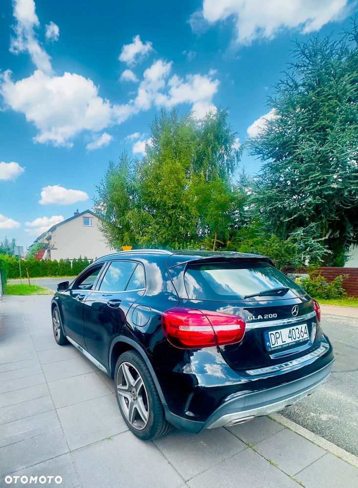 Mercedes-Benz GLA 200 7G-DCT AMG Line - 5