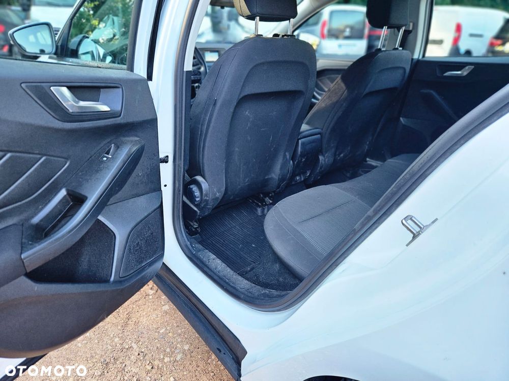 Ford Focus 1.5 EcoBlue SCR Trend - 13