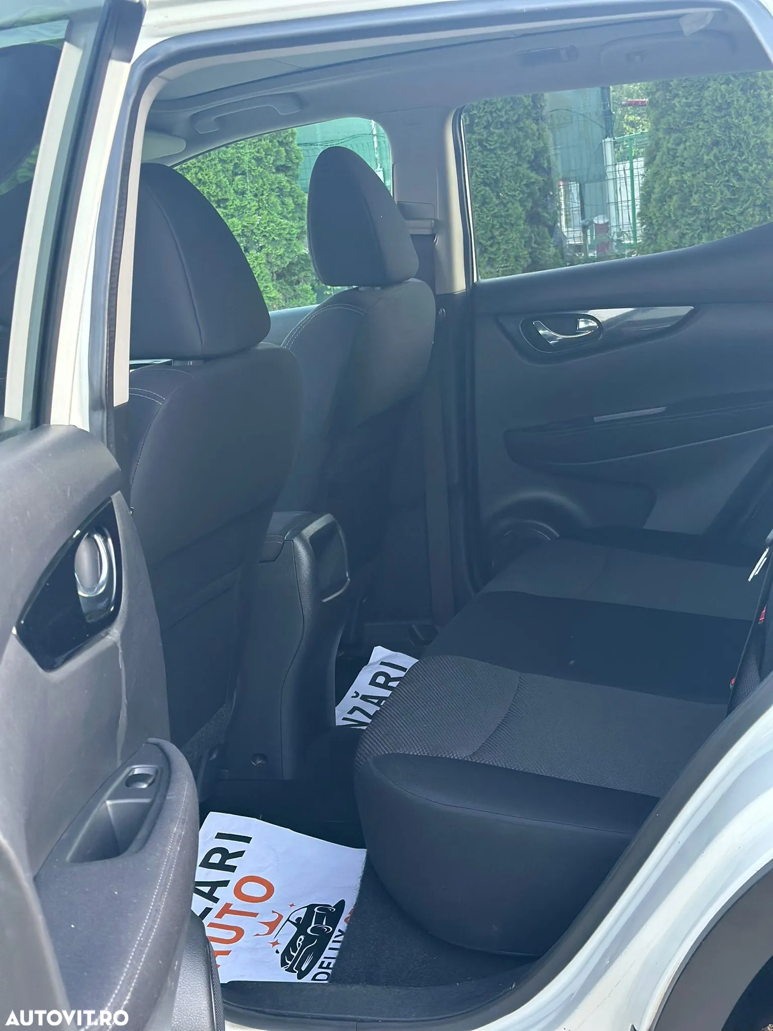 Nissan Qashqai 1.5 DCI Start/Stop N-Connecta - 8