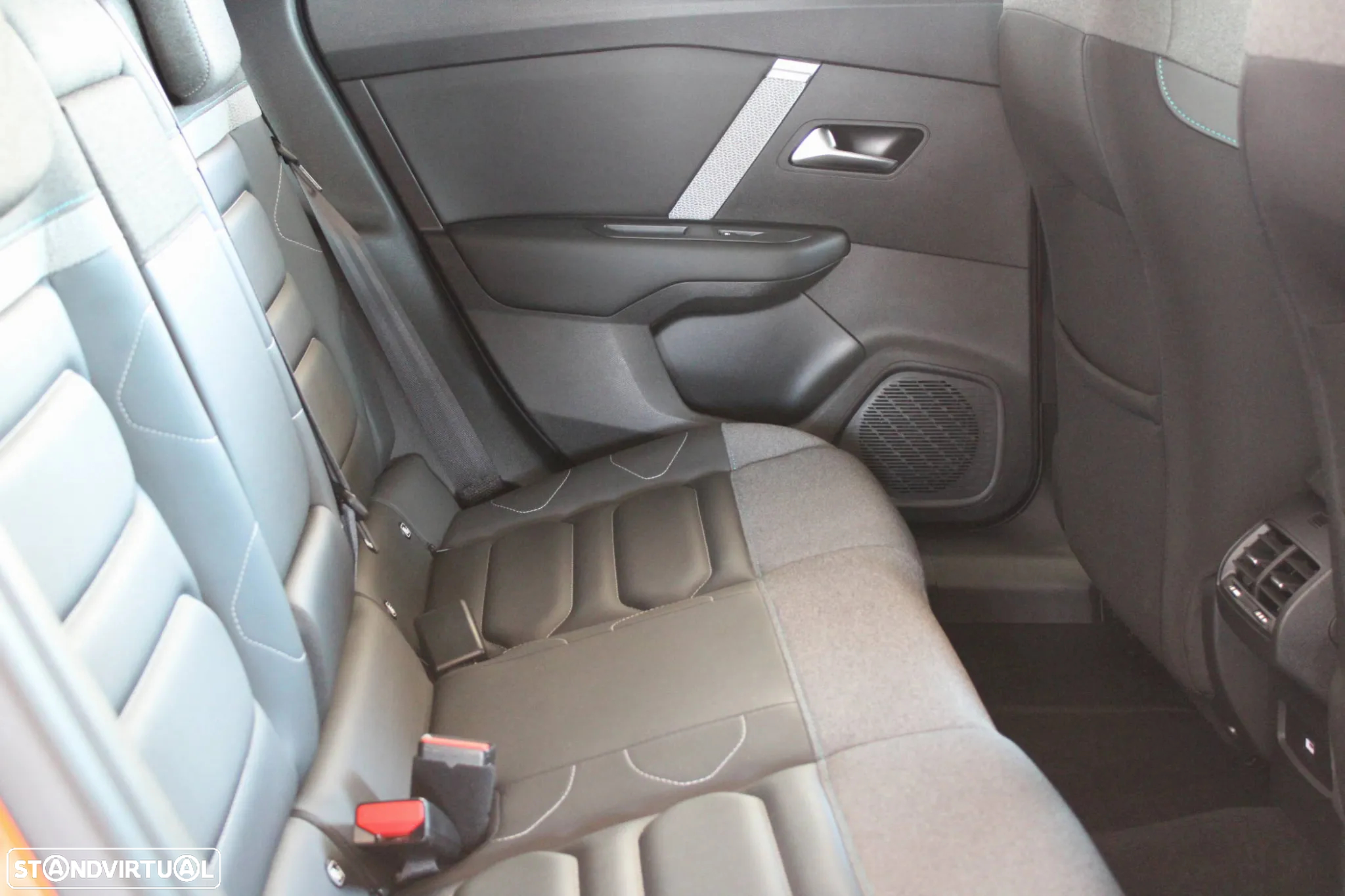 Citroën C4 1.5 BlueHDi Shine EAT8 - 13