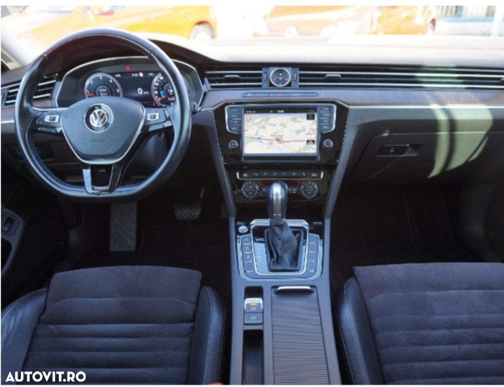 Volkswagen Passat 2.0 TDI SCR DSG Highline - 9
