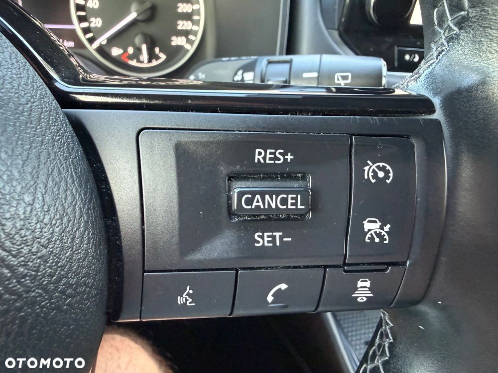 Nissan Qashqai 1.3 DIG-T MHEV N-Connecta - 33