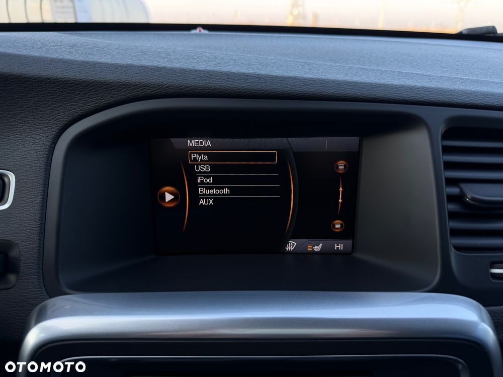 Volvo V60 D3 Summum - 22