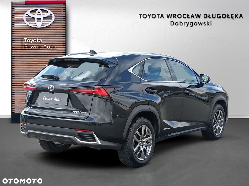 Lexus NX 300h Elegance + Business AWD - 7