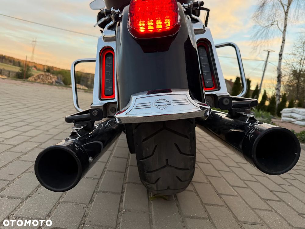 Harley-Davidson Touring Ultra Limited - 22