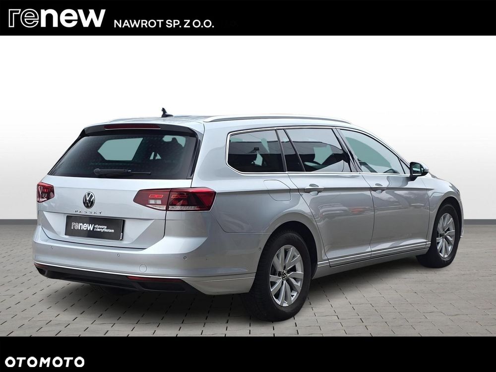 Volkswagen Passat - 5