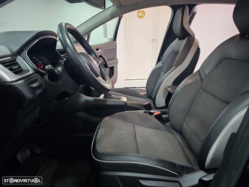 Renault Captur 1.6 E-Tech Full Hybrid Evolution - 11