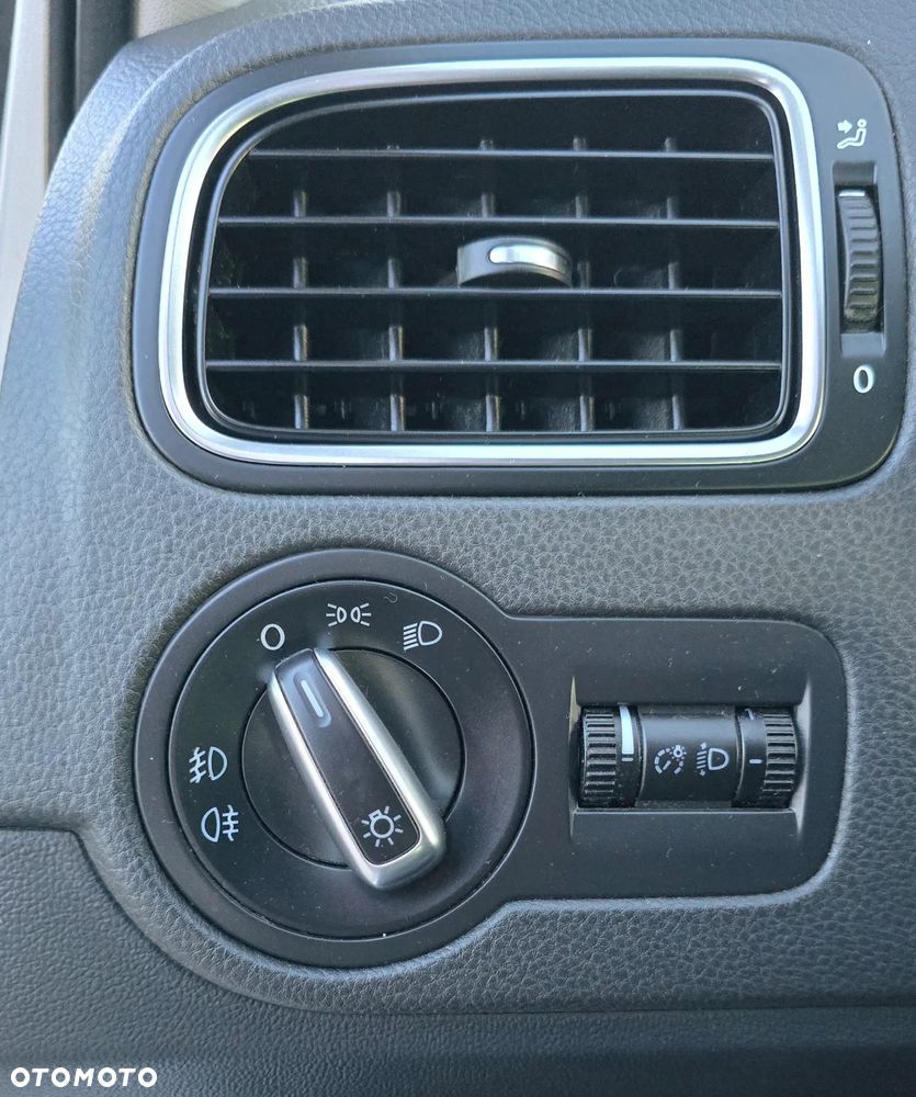 Volkswagen Polo - 12