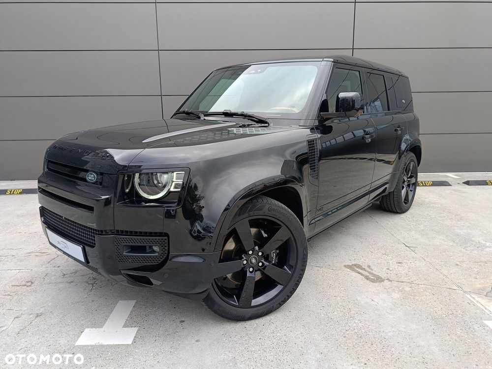 Land Rover Defender - 1