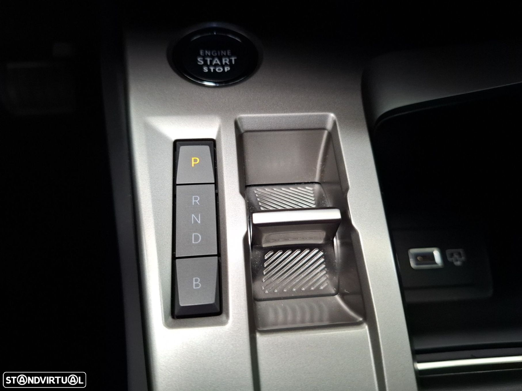 Peugeot 408 1.6 Hybrid Allure e-EAT8 - 15