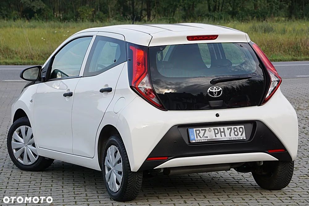 Toyota Aygo x-cite - 11