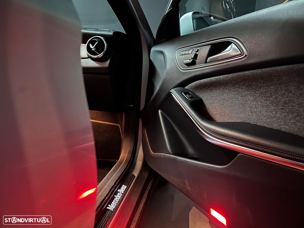 Mercedes-Benz GLA 220 - 16