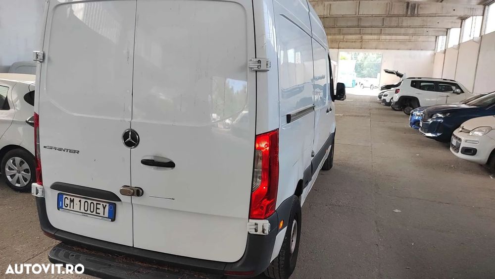 Mercedes-Benz eSprinter Business ELECTRIC - 17