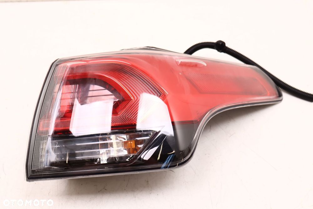 TOYOTA RAV4 IV LIFT LAMPA PRAWA TYŁ - 7