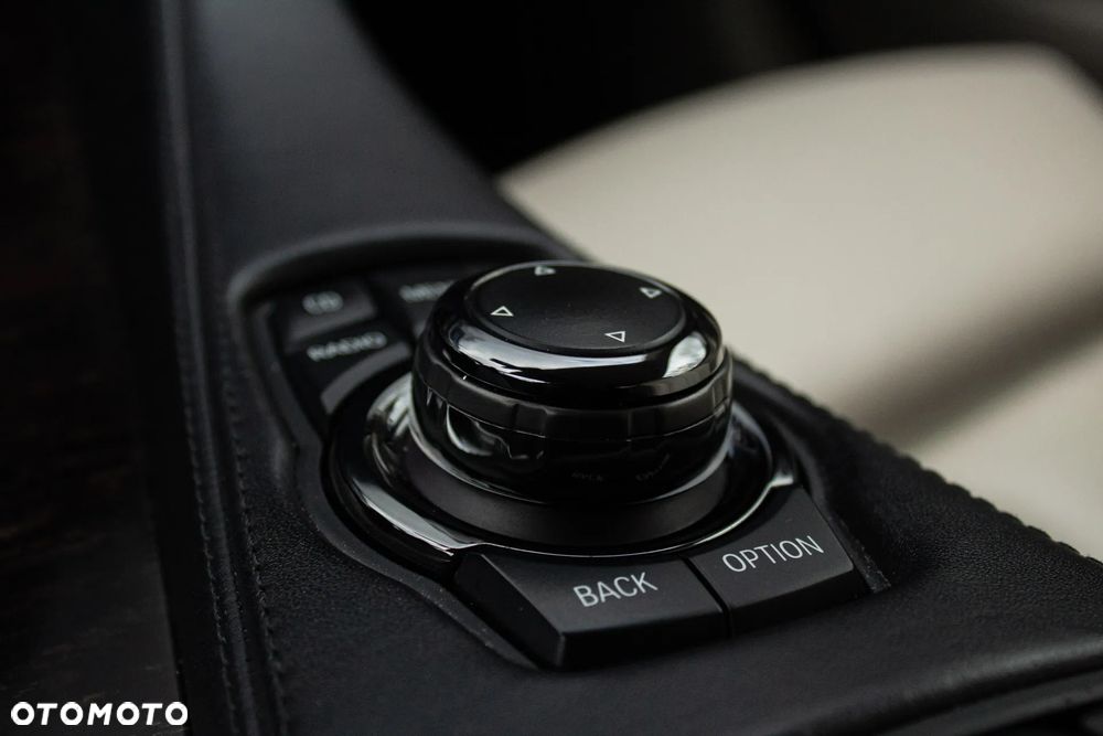 BMW Seria 6 650i - 24