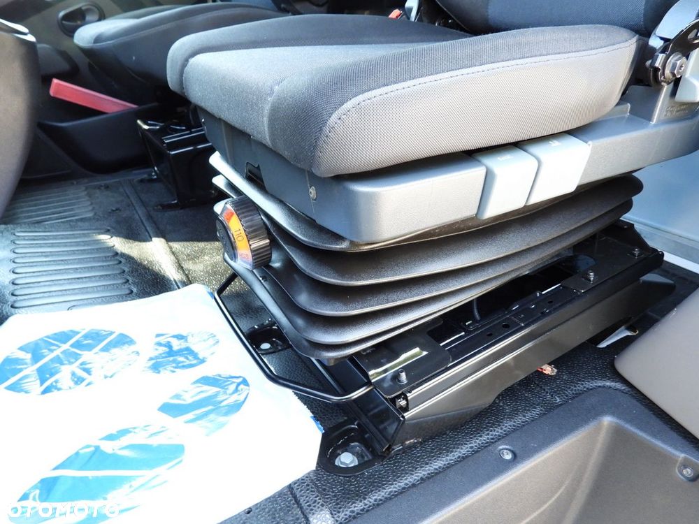 Renault MASTER  PLANDEKA 10 PALET WEBASTO TEMPOMAT LEDY PNEUMATYKA KLIMATYZACJA  165KM - 28