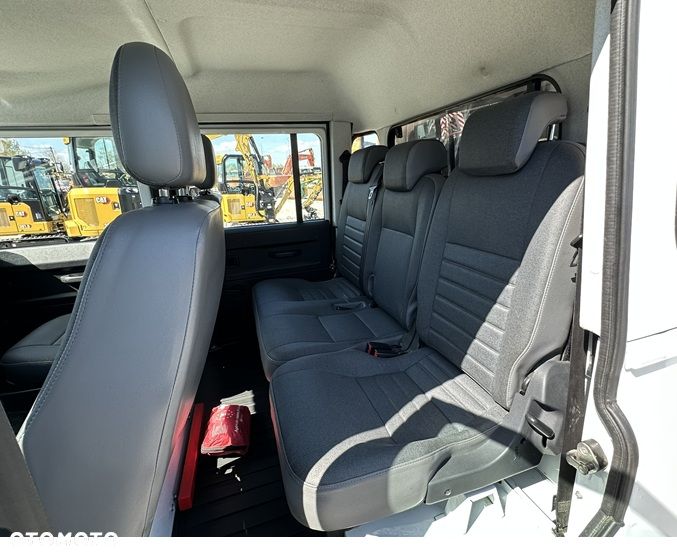 Land Rover Defender 2.2 TD4 E - 25