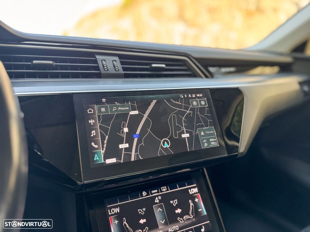 Audi e-tron 55 quattro Advanced - 38