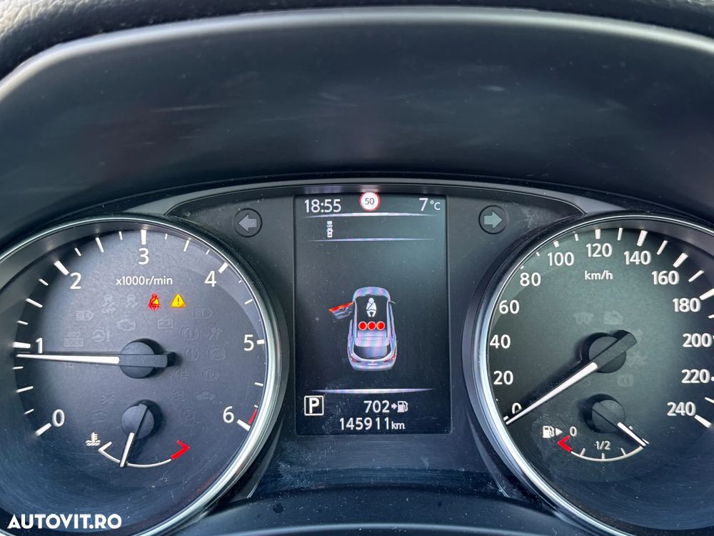 Nissan Qashqai 1.6 DCI Xtronic N-Connecta - 8