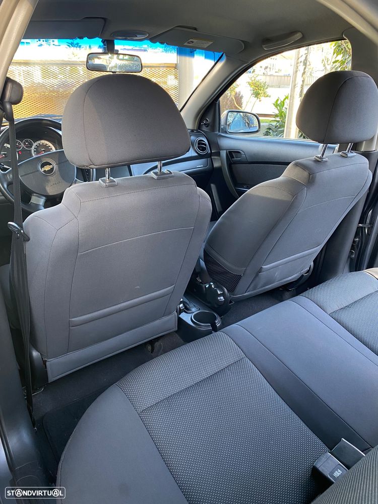Chevrolet Aveo 1.2 LS - 15