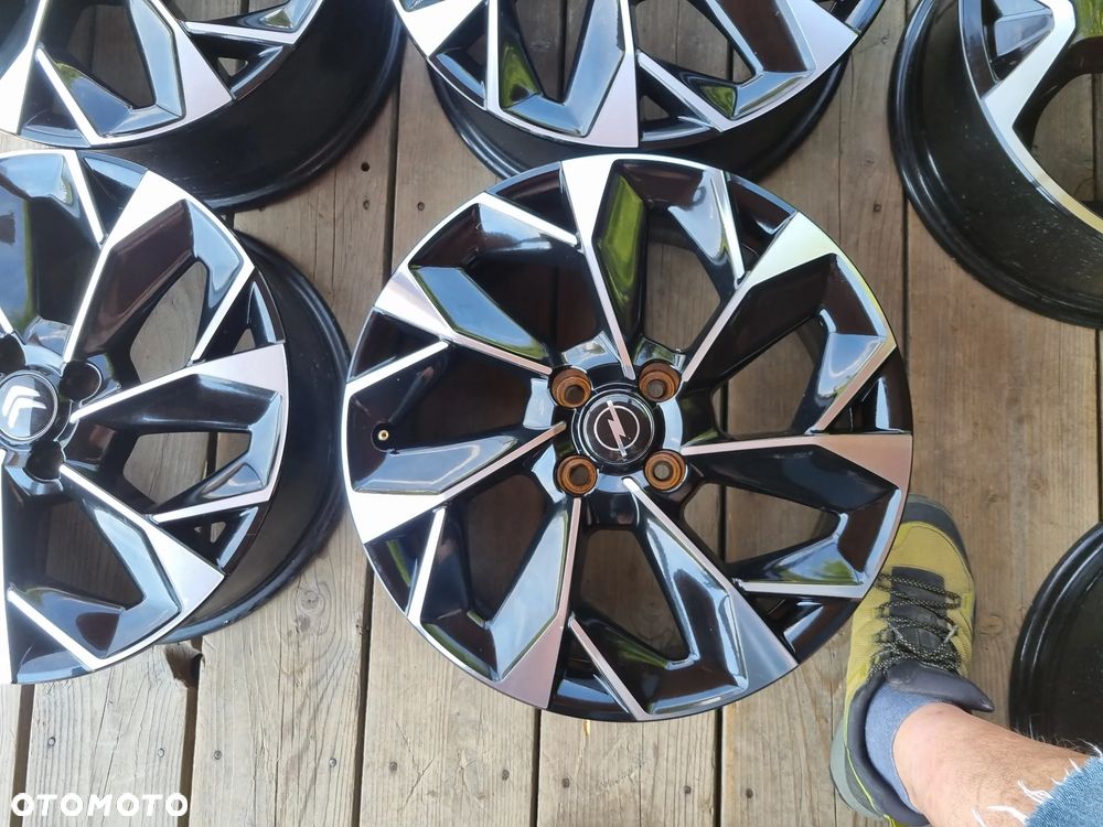 CITROEN DS3,DS4,C4,PEUGEOT 208 II,2008,5008 alu 7X18 ET35 4X108 super stan - 7