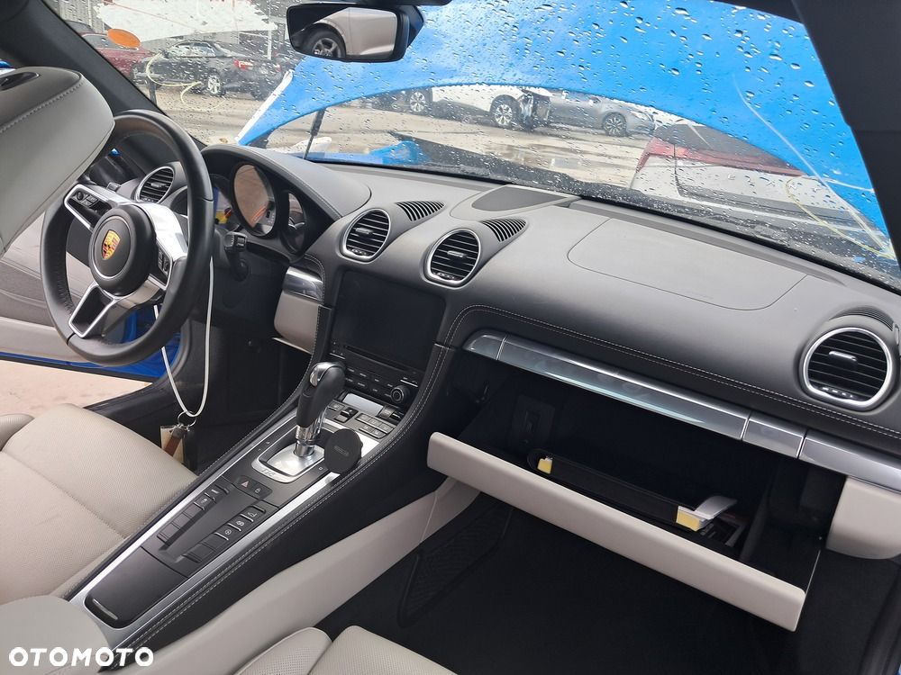 Porsche Cayman - 6