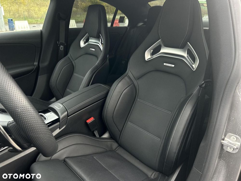 Mercedes-Benz CLA - 9