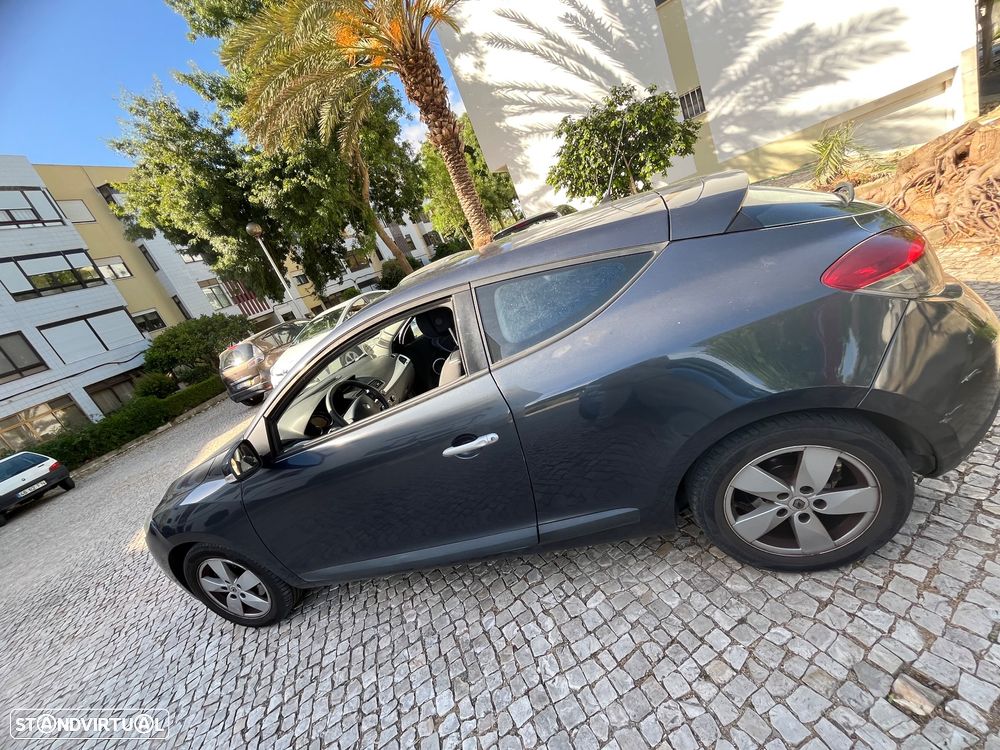 Renault Mégane Coupe 1.5 dCi Dynamique - 3