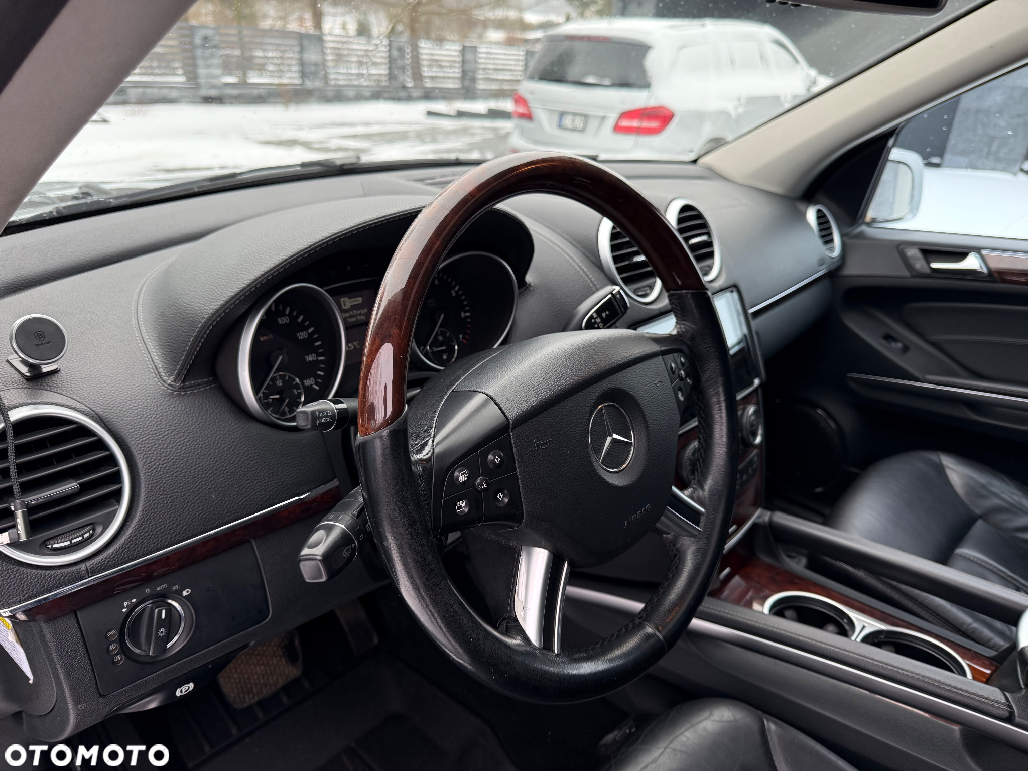 Mercedes-Benz GL 500 4Matic 7G-TRONIC Grand Edition - 16