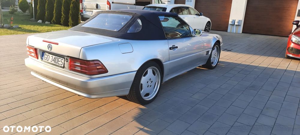 Mercedes-Benz SL - 11