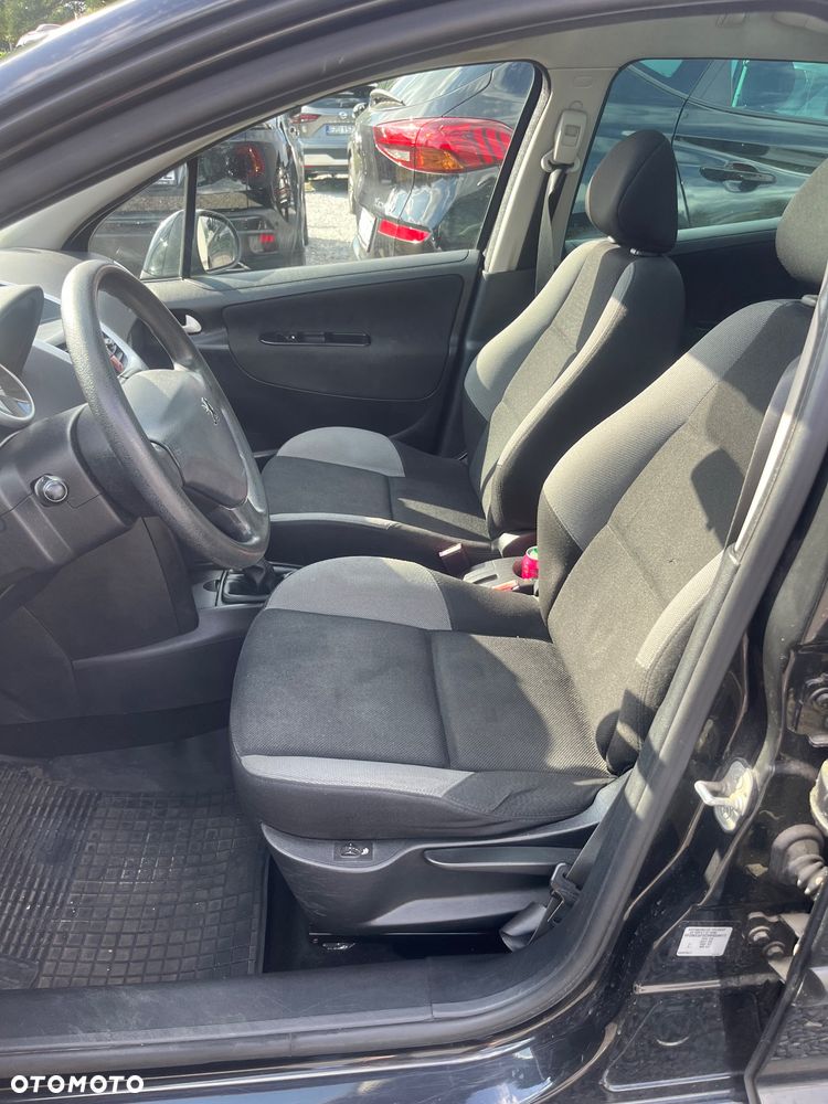 Peugeot 207 1.4 16V Trendy - 5